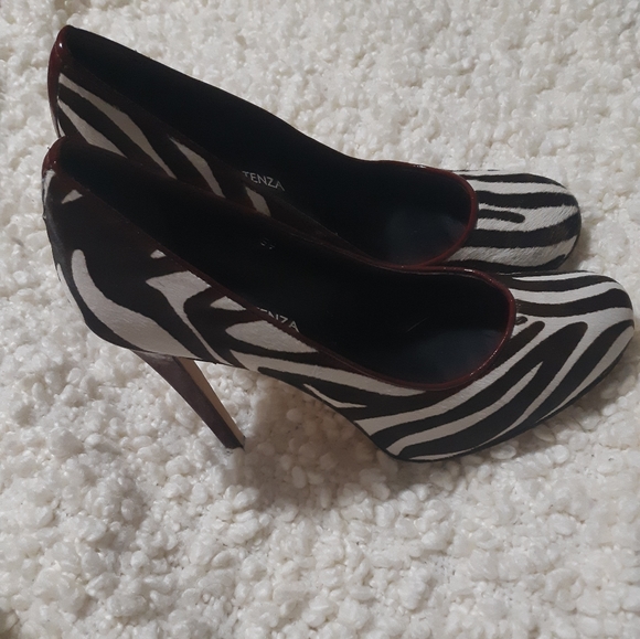 Ramon Tenza Shoes - ❤️Ramon Tenza beautiful strip heels